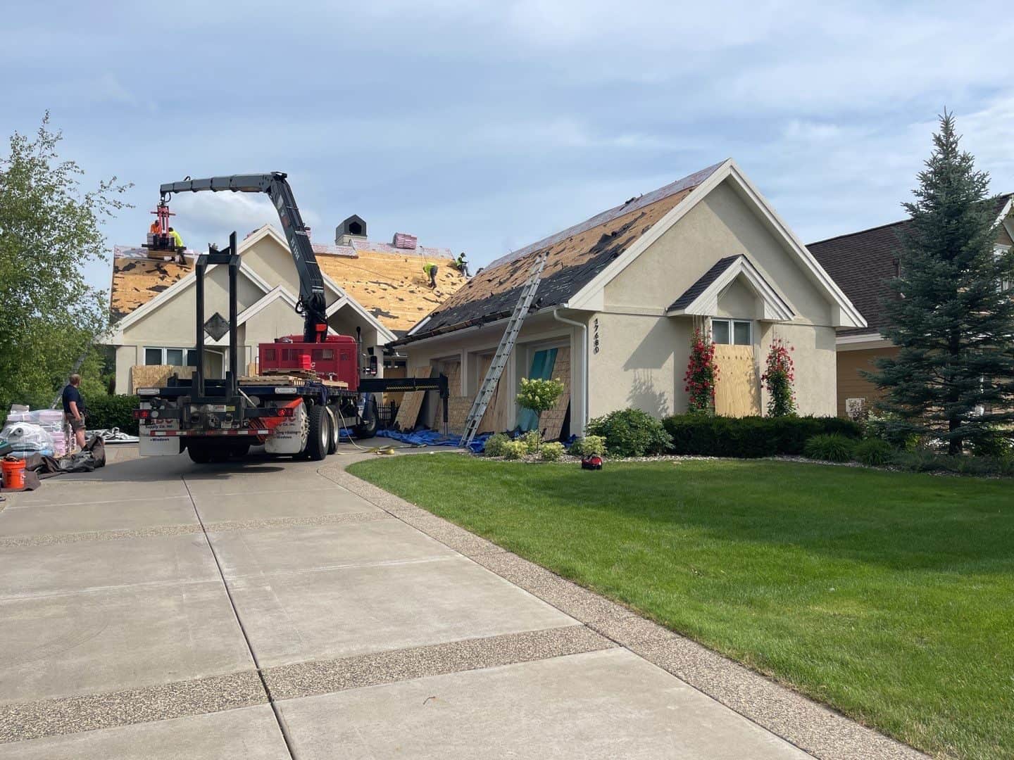 Completed exterior project in Eden Prairie, MN by First Impressions Exteriors