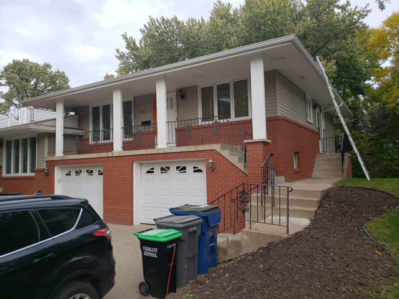 Edina, MN duplex with its new Charcoal roof