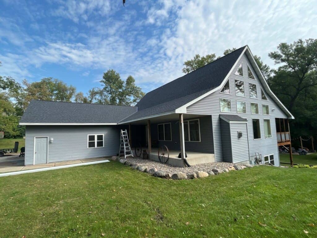 Annandale, MN home with a new CertainTeed Landmark roof in Moire Black