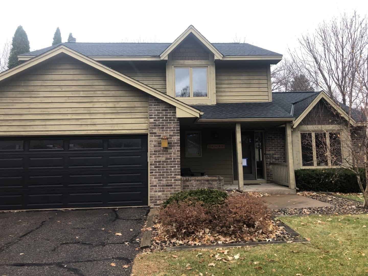 Finished GAF Timberline HDZ roof in Charcoal on an Eden Prairie, MN home