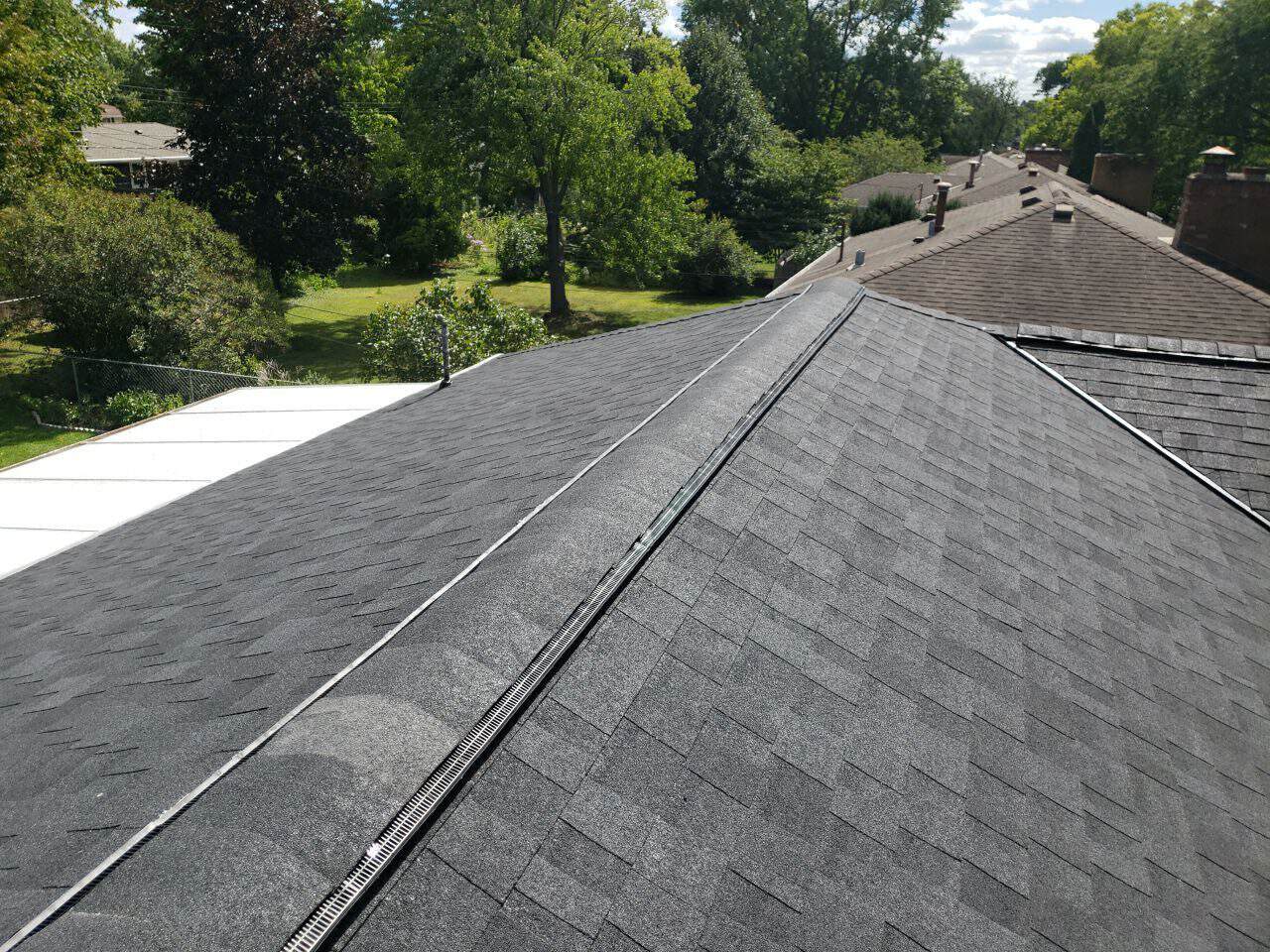 Finished Owens Corning Duration roof in Onyx Black on a Richfield, MN home